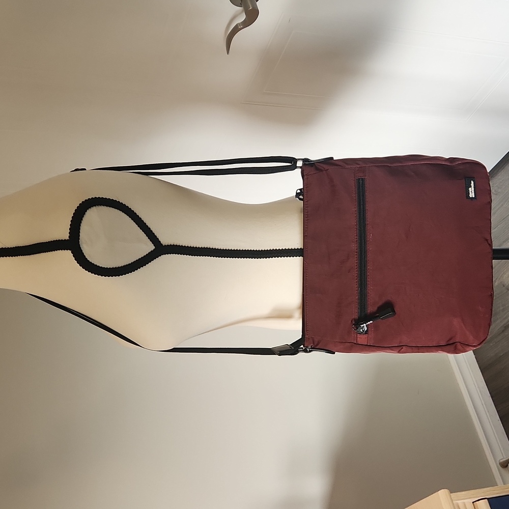 Derek Alexander burgundy nylon crossbody bag - Picture 2 of 8